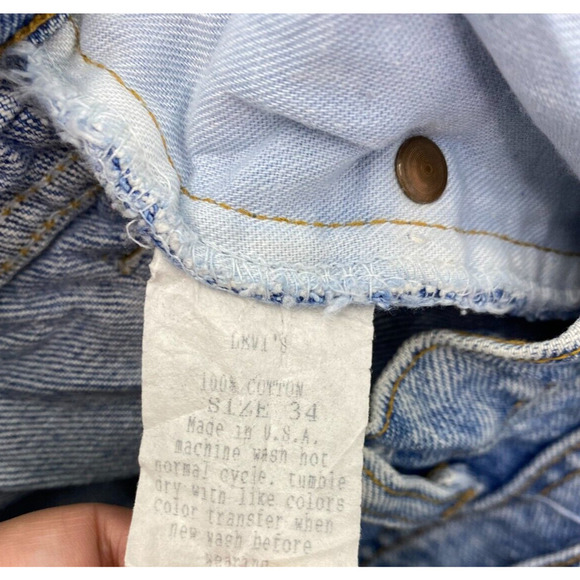 VTG Levis USA 550 Light Wash Cotton Relaxed Fit Denim Shorts Mens Size 34 - Picture 3 of 4